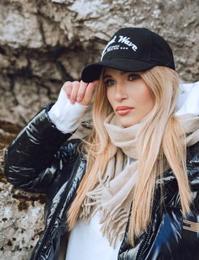 Classic baseball cap with embroidered logo