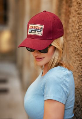 Classic baseball cap with embroidered logo