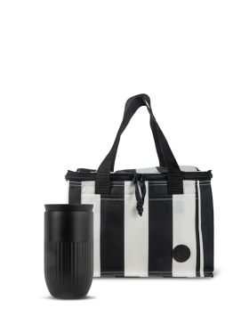 Hitting the road with Tova, black