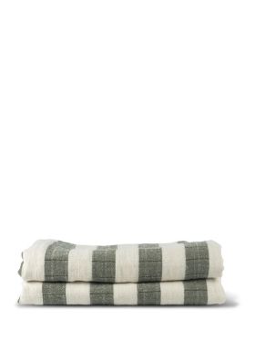 Emilie throw