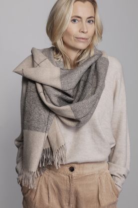 Praque scarf Camel/light grey
