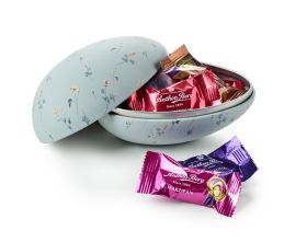 Flower garden. Easter egg metal.