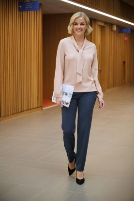 Eleanor Slim Leg Trouser (W)