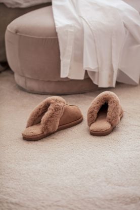 Shelton slippers